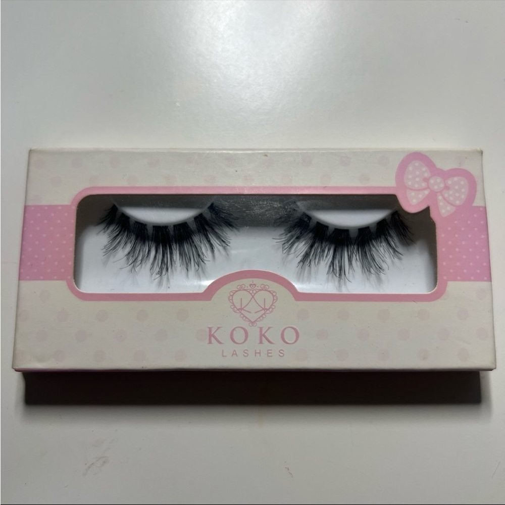 Koko Lashes in Misha